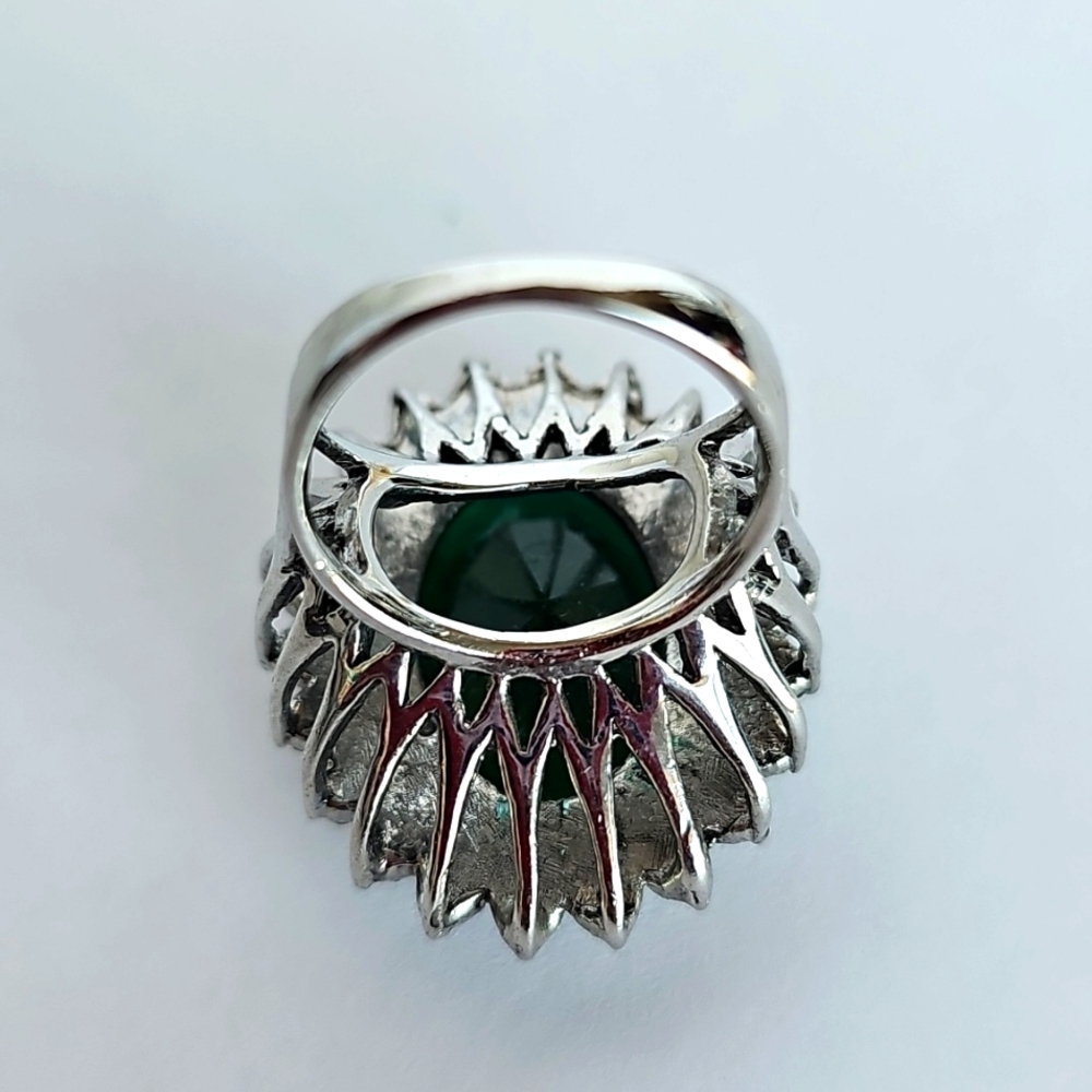 Ring..Emerald Green And Silver Statement Ring - image 4